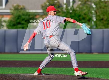 Thumbnail 2 in Carthage vs. Spring Hill (UIL 4A D2 Region Final Game 3) photogallery.