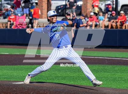 Thumbnail 2 in Carthage vs. Spring Hill (UIL 4A D2 Region Final Game 3) photogallery.