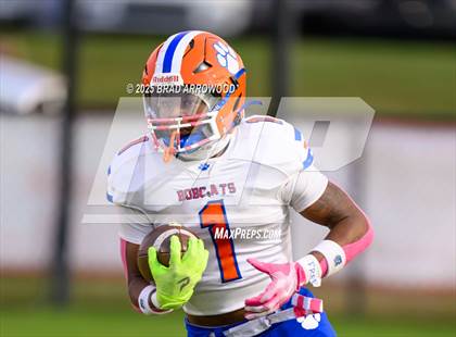 Thumbnail 2 in Glenn @ North Davidson photogallery.