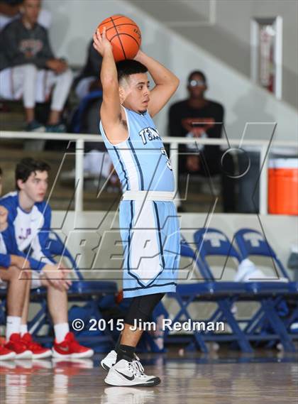 Thumbnail 1 in Pearce vs. Sam Rayburn (McDonald's Texas Invitational) photogallery.