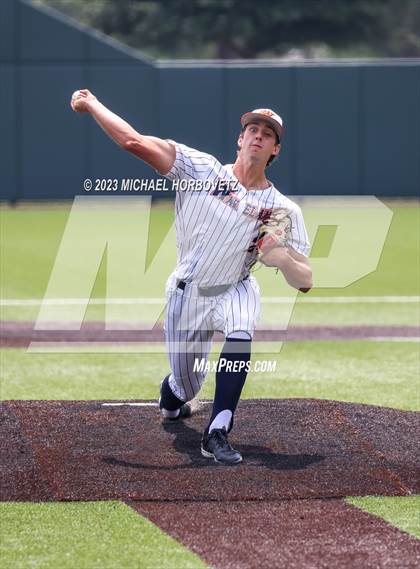 Thumbnail 2 in Wakeland vs. Poteet (UIL 5A Regional Quarterfinals) photogallery.