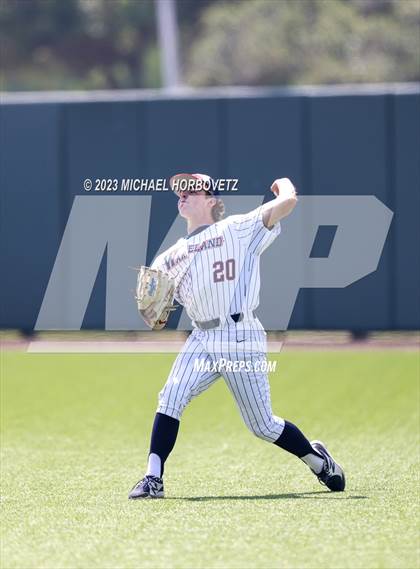 Thumbnail 2 in Wakeland vs. Poteet (UIL 5A Regional Quarterfinals) photogallery.