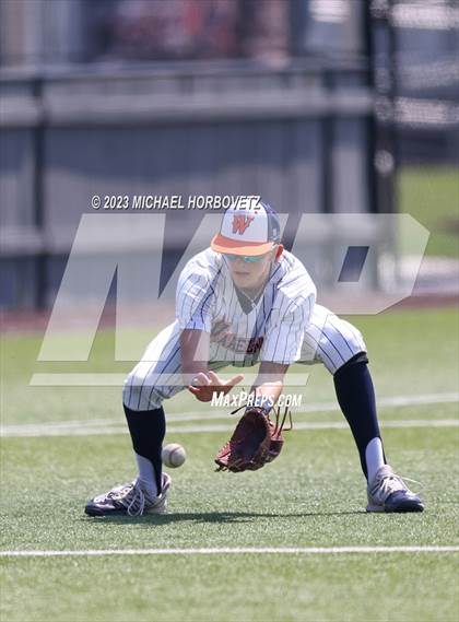 Thumbnail 1 in Wakeland vs. Poteet (UIL 5A Regional Quarterfinals) photogallery.