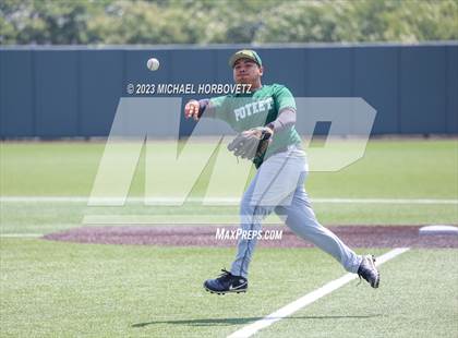 Thumbnail 1 in Wakeland vs. Poteet (UIL 5A Regional Quarterfinals) photogallery.