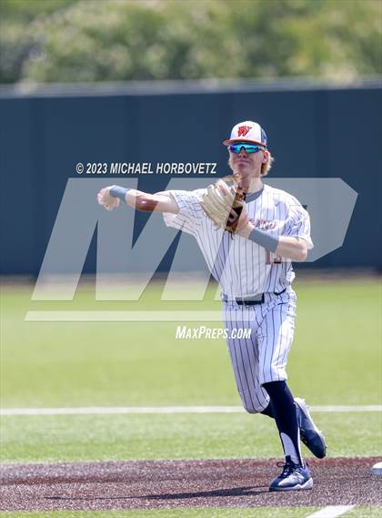 Thumbnail 1 in Wakeland vs. Poteet (UIL 5A Regional Quarterfinals) photogallery.