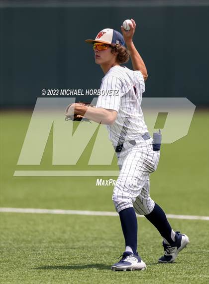 Thumbnail 1 in Wakeland vs. Poteet (UIL 5A Regional Quarterfinals) photogallery.