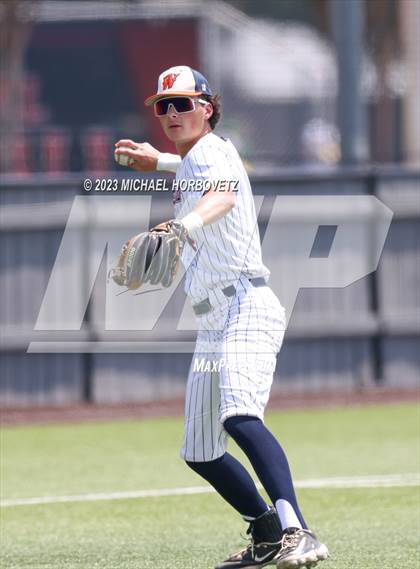 Thumbnail 2 in Wakeland vs. Poteet (UIL 5A Regional Quarterfinals) photogallery.