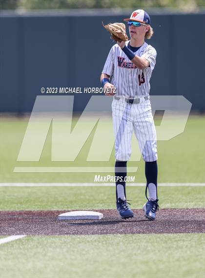 Thumbnail 2 in Wakeland vs. Poteet (UIL 5A Regional Quarterfinals) photogallery.
