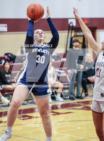 Thumbnail 1 in Hewlett @ Mepham photogallery.