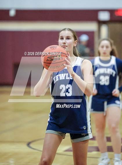 Thumbnail 2 in Hewlett @ Mepham photogallery.