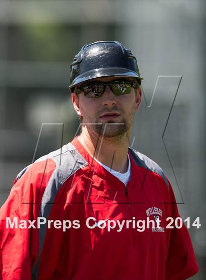 Thumbnail 1 in Franklin @ Wellesley (MIAA Divison 1 South Quarterfinal) photogallery.