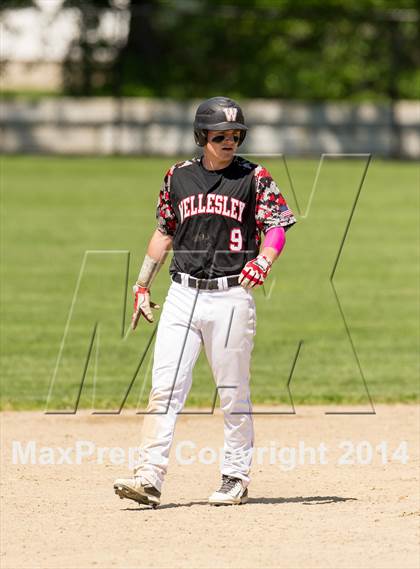 Thumbnail 2 in Franklin @ Wellesley (MIAA Divison 1 South Quarterfinal) photogallery.