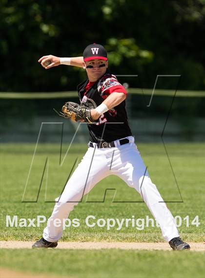 Thumbnail 2 in Franklin @ Wellesley (MIAA Divison 1 South Quarterfinal) photogallery.