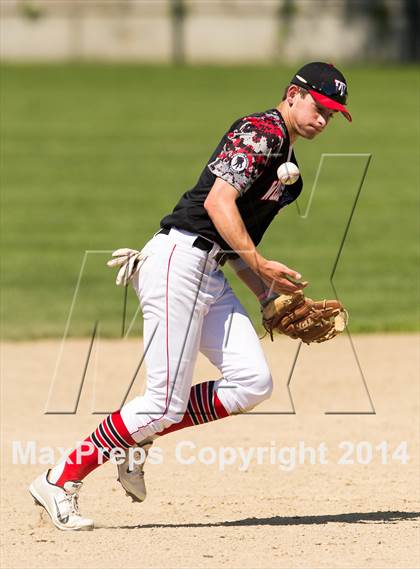 Thumbnail 2 in Franklin @ Wellesley (MIAA Divison 1 South Quarterfinal) photogallery.