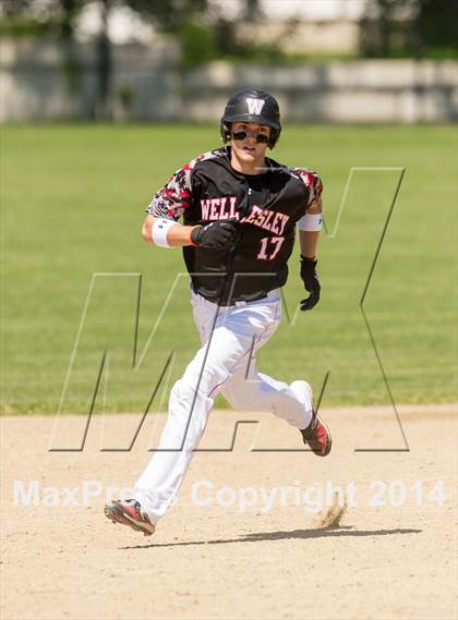 Thumbnail 1 in Franklin @ Wellesley (MIAA Divison 1 South Quarterfinal) photogallery.