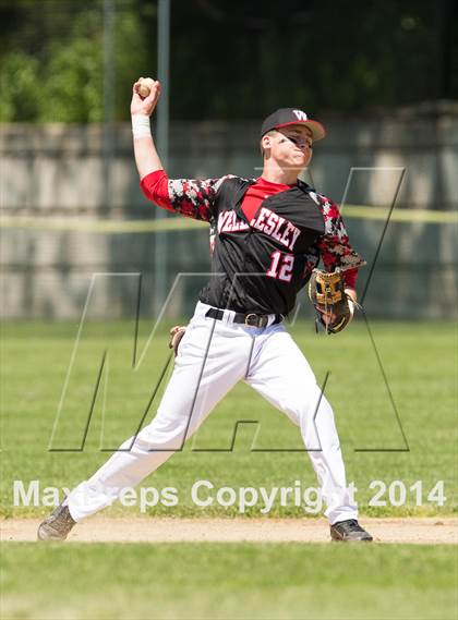 Thumbnail 3 in Franklin @ Wellesley (MIAA Divison 1 South Quarterfinal) photogallery.