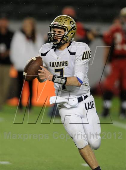 Thumbnail 3 in Central Catholic vs. Santa Fe Christian (CIF State D4 Final) photogallery.