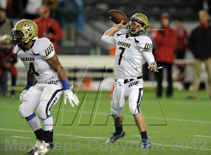 Thumbnail 3 in Central Catholic vs. Santa Fe Christian (CIF State D4 Final) photogallery.