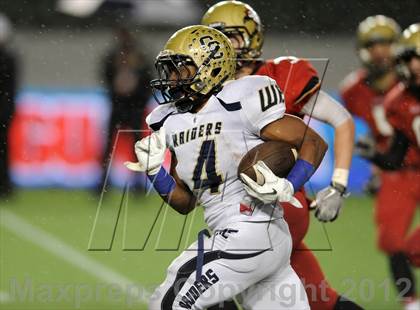 Thumbnail 1 in Central Catholic vs. Santa Fe Christian (CIF State D4 Final) photogallery.