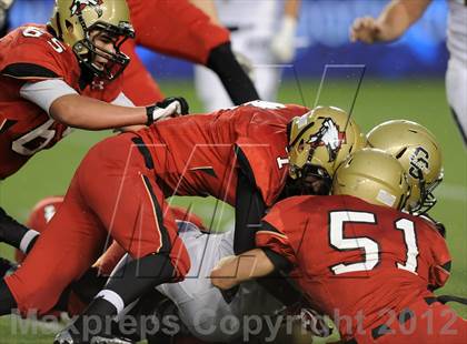 Thumbnail 3 in Central Catholic vs. Santa Fe Christian (CIF State D4 Final) photogallery.