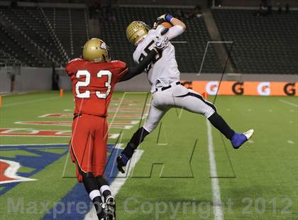 Thumbnail 1 in Central Catholic vs. Santa Fe Christian (CIF State D4 Final) photogallery.