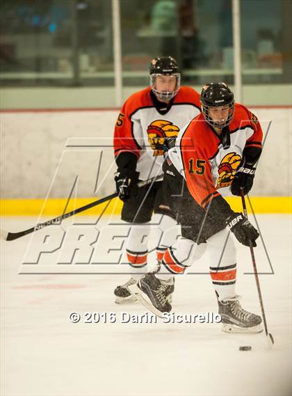 Thumbnail 2 in Hamilton vs. Corona del Sol photogallery.