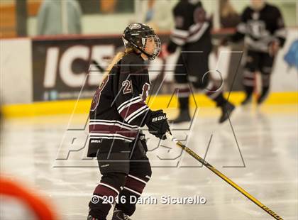 Thumbnail 3 in Hamilton vs. Corona del Sol photogallery.