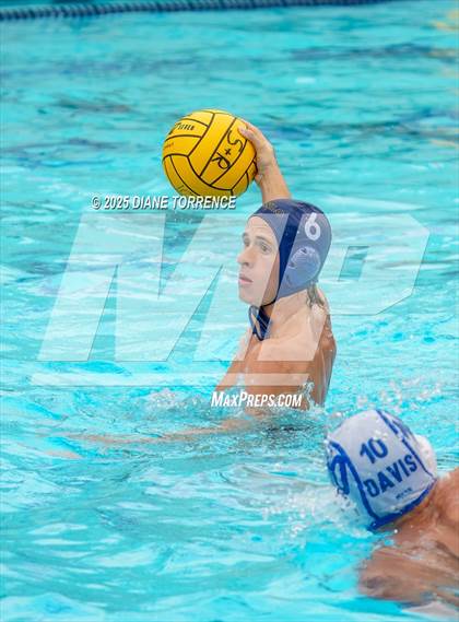 Thumbnail 2 in Davis Sr. vs Menlo School (S & R Sport Tournament) photogallery.
