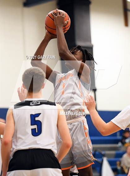 Thumbnail 3 in East Ridge vs Sale Creek (Battle At The Creek) photogallery.