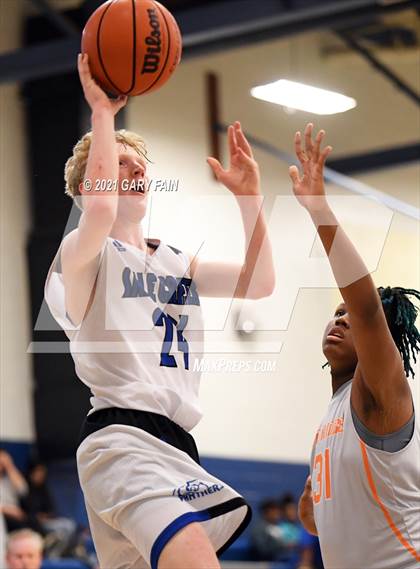 Thumbnail 2 in East Ridge vs Sale Creek (Battle At The Creek) photogallery.