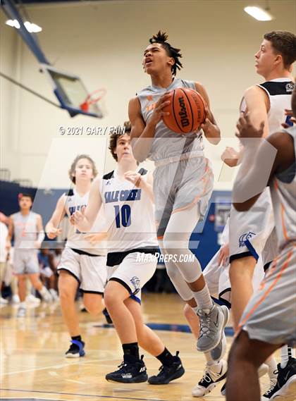 Thumbnail 1 in East Ridge vs Sale Creek (Battle At The Creek) photogallery.