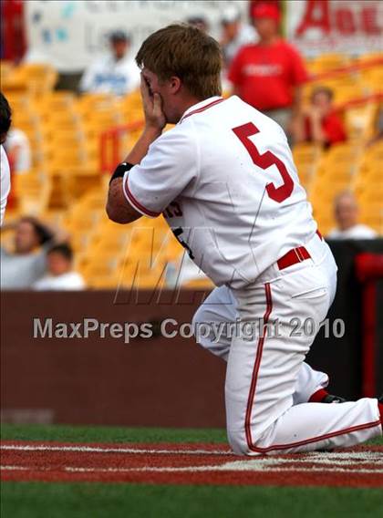 Thumbnail 2 in Conner vs Dixie Heights (KHSAA 9th Region Semifinal) photogallery.