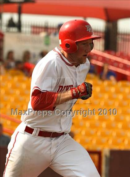 Thumbnail 2 in Conner vs Dixie Heights (KHSAA 9th Region Semifinal) photogallery.