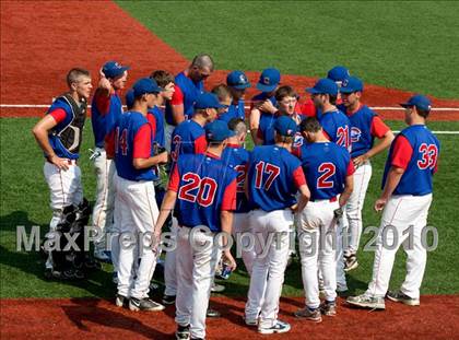 Thumbnail 3 in Conner vs Dixie Heights (KHSAA 9th Region Semifinal) photogallery.