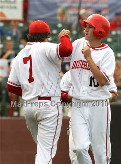 Thumbnail 1 in Conner vs Dixie Heights (KHSAA 9th Region Semifinal) photogallery.