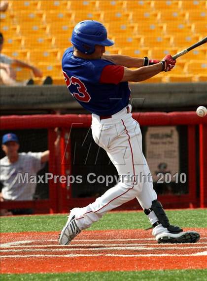 Thumbnail 2 in Conner vs Dixie Heights (KHSAA 9th Region Semifinal) photogallery.
