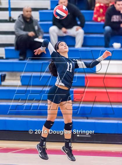 Thumbnail 3 in Mt. Madonna vs. Notre Dame (CIF-CCS Division 5 Championship) photogallery.