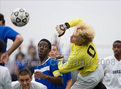 Thumbnail 2 in DeMatha @ Gonzaga photogallery.