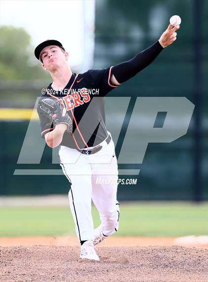 Thumbnail 1 in Grant Union @ Yamhill-Carlton (Coach Bob National Invitational) photogallery.