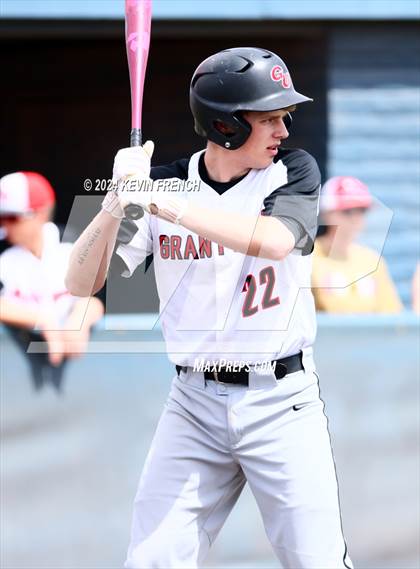 Thumbnail 2 in Grant Union @ Yamhill-Carlton (Coach Bob National Invitational) photogallery.