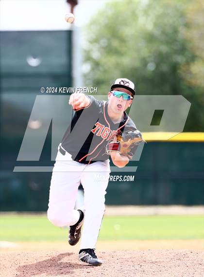 Thumbnail 2 in Grant Union @ Yamhill-Carlton (Coach Bob National Invitational) photogallery.