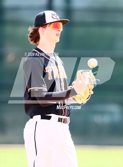 Thumbnail 3 in Grant Union @ Yamhill-Carlton (Coach Bob National Invitational) photogallery.