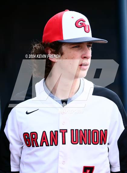 Thumbnail 3 in Grant Union @ Yamhill-Carlton (Coach Bob National Invitational) photogallery.