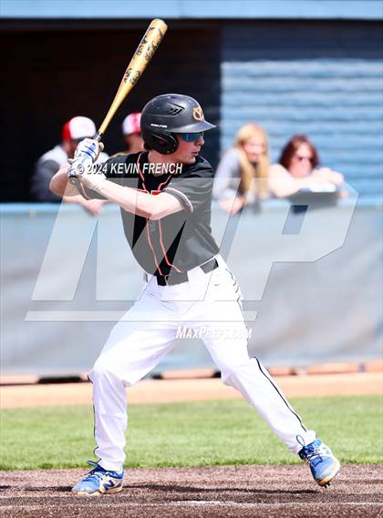 Thumbnail 2 in Grant Union @ Yamhill-Carlton (Coach Bob National Invitational) photogallery.