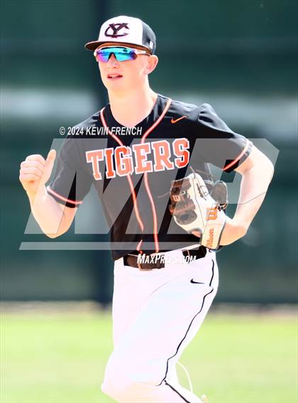 Thumbnail 2 in Grant Union @ Yamhill-Carlton (Coach Bob National Invitational) photogallery.