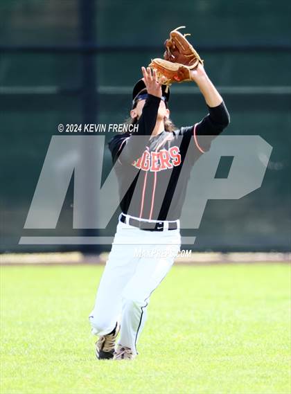 Thumbnail 3 in Grant Union @ Yamhill-Carlton (Coach Bob National Invitational) photogallery.