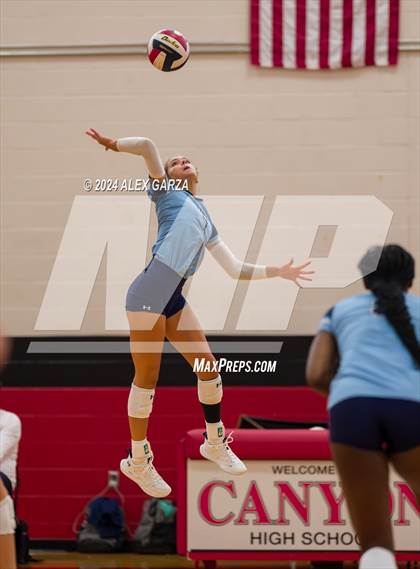 Thumbnail 1 in Johnson vs. Leander photogallery.