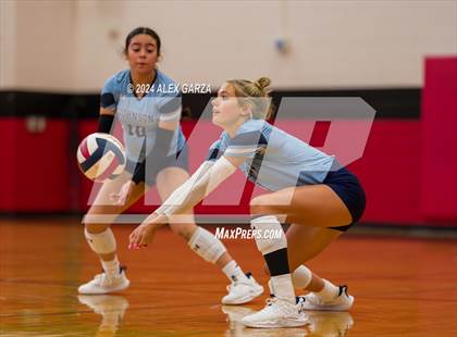 Thumbnail 2 in Johnson vs. Leander photogallery.