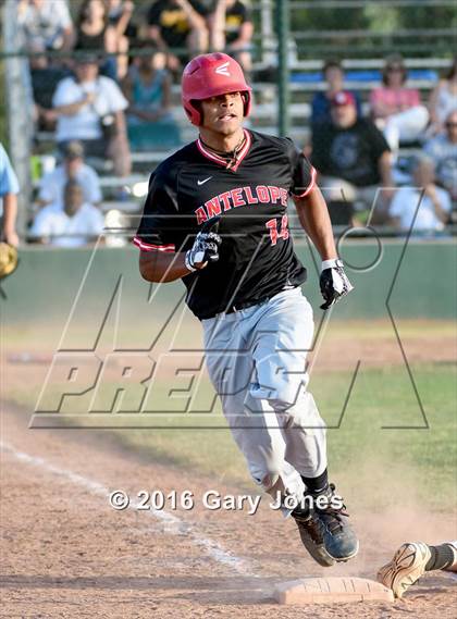 Thumbnail 3 in Sacramento Optimist All-Star Game  (Large Schools) photogallery.