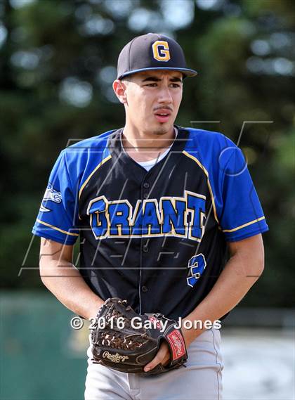 Thumbnail 1 in Sacramento Optimist All-Star Game  (Large Schools) photogallery.